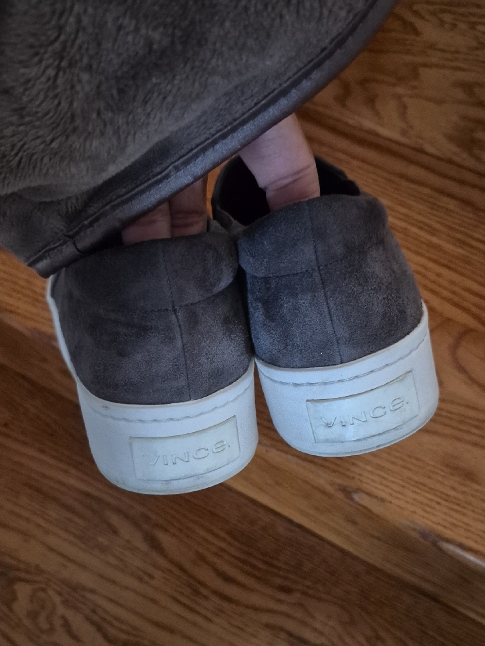 VINCE REAL SUEDE GRAY PLATFORM SKIPPER SNEAKERS EUC SIZE 8 - Picture 5 of 9